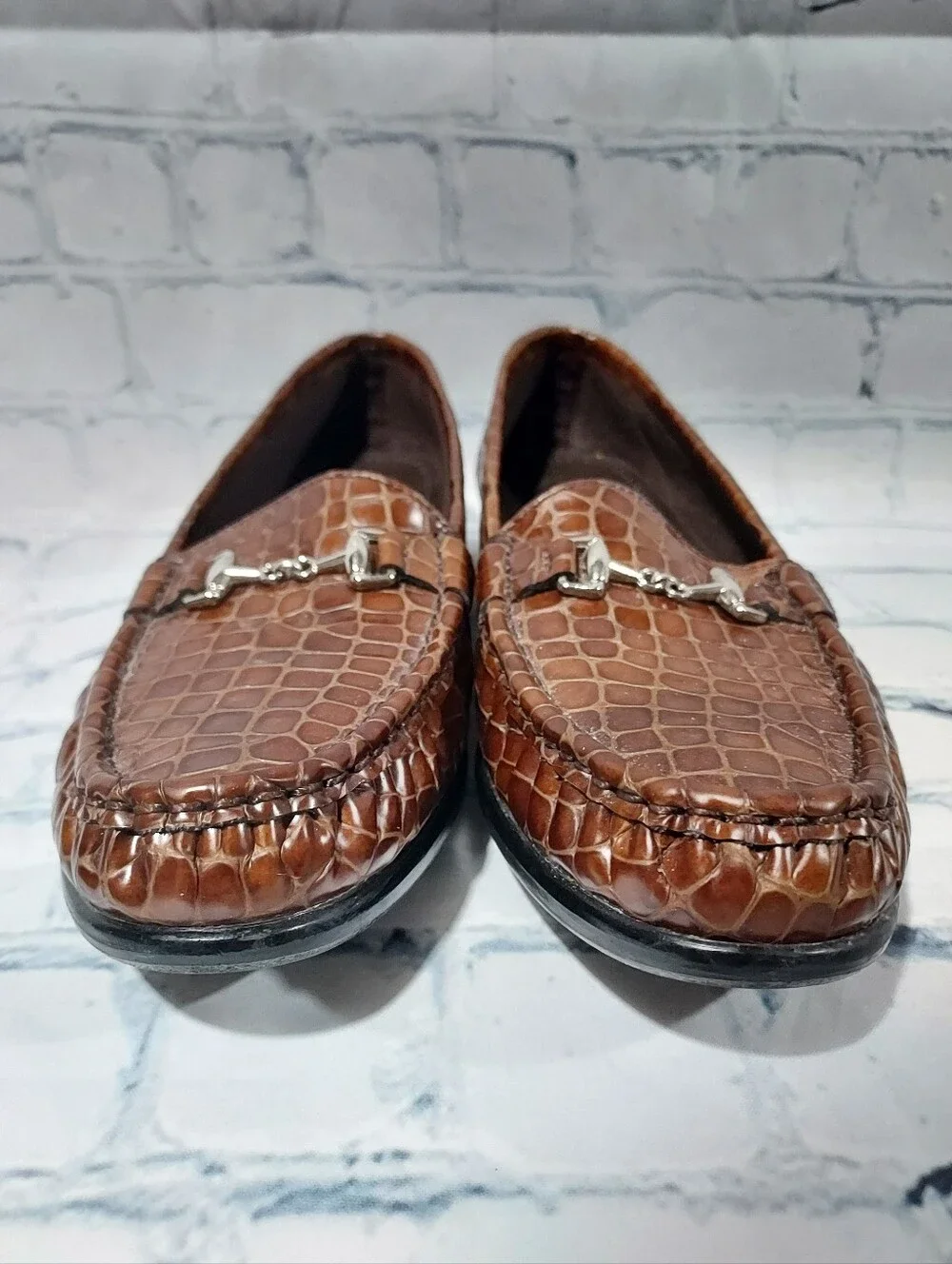 SAS Women's US 9.5 NARROW Metro Cognac Brown Horsebit Croc Embossed Leather